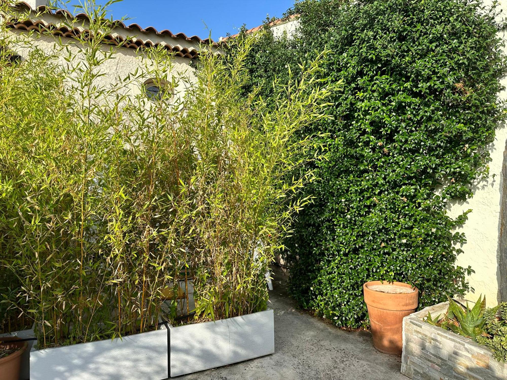 Hotel Plan De Cuques T2 Exterior foto